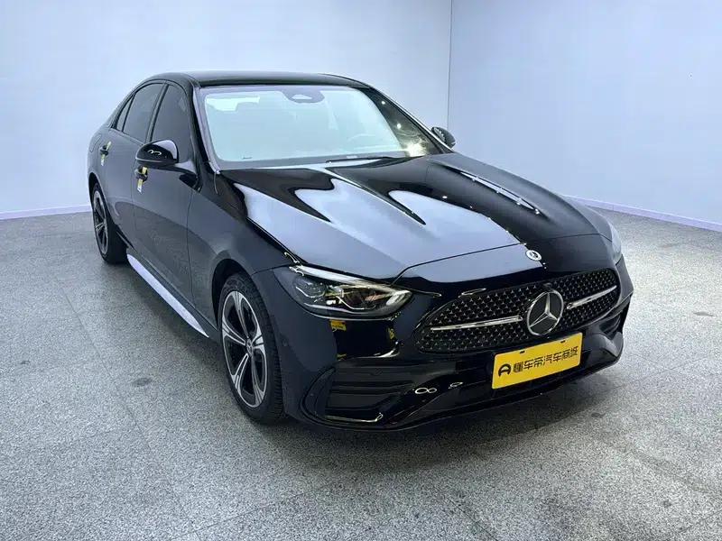 Mercedes-Benz C-Class 2022 Facelift C 260 L Sport Night Edition — миниатюра 3