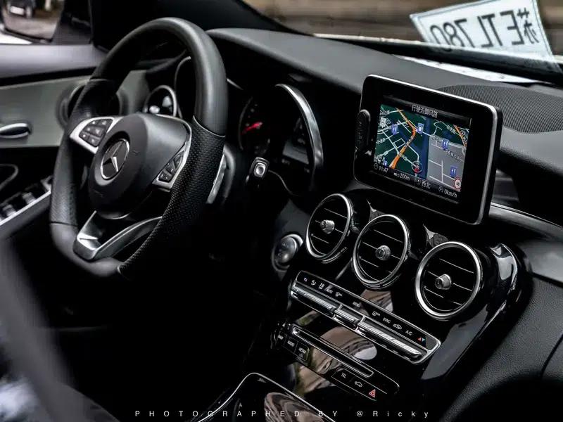 2017 Mercedes-Benz C-Class C 200 Sport Edition — миниатюра 8