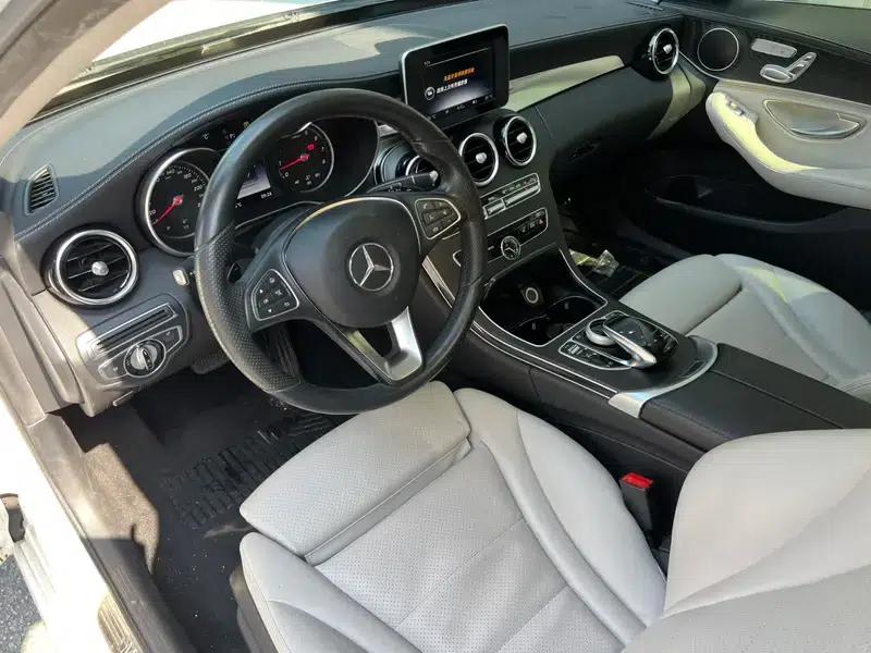 2017 Mercedes-Benz C-Class C 200 L Sport Edition — миниатюра 19