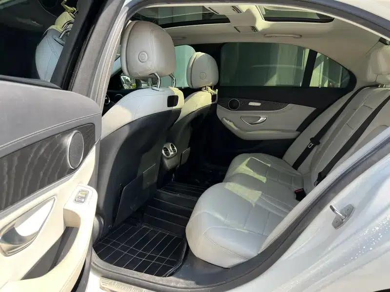 2017 Mercedes-Benz C-Class C 200 L Sport Edition — миниатюра 22