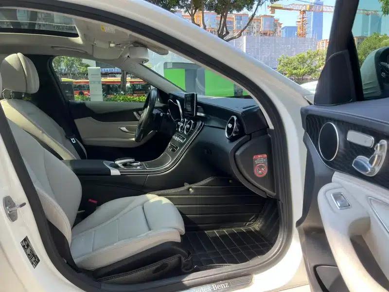 2017 Mercedes-Benz C-Class C 200 L Sport Edition — миниатюра 27