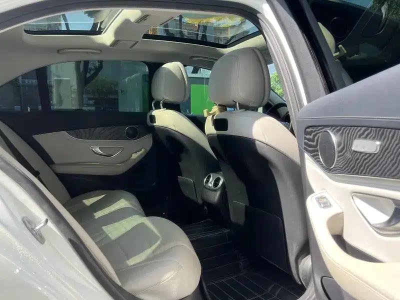 2017 Mercedes-Benz C-Class C 200 L Sport Edition — миниатюра 28