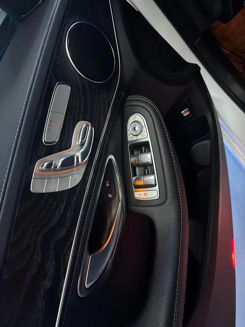 2020 Mercedes-Benz C-Class C 260 L Sport Edition — миниатюра 11