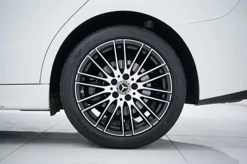 2023 Mercedes-Benz C-Class C 260 L Sport Edition — миниатюра 7