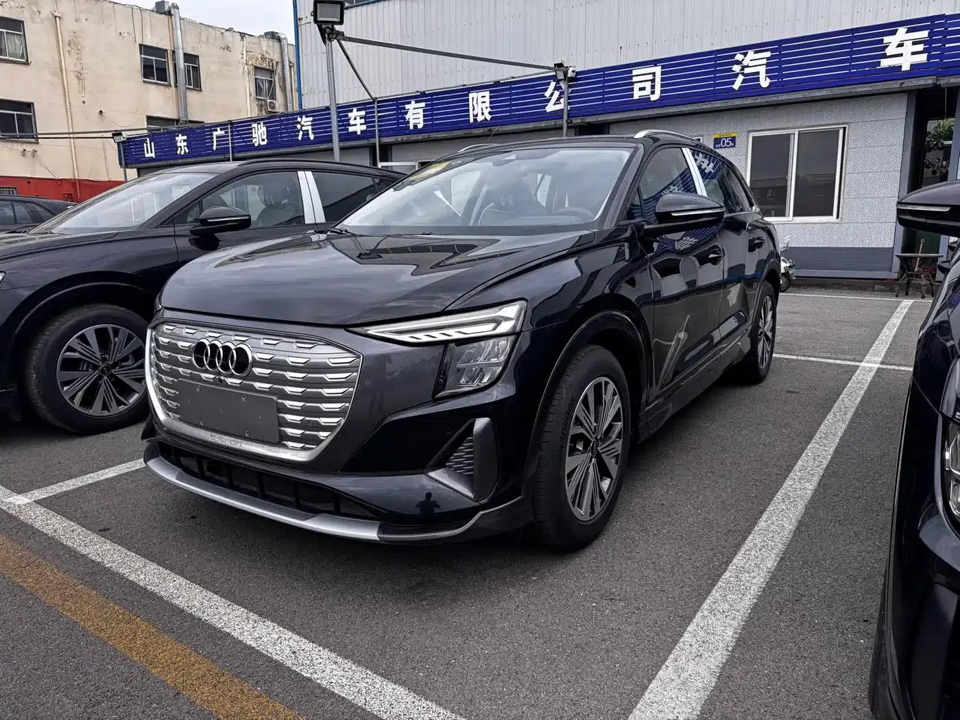 Audi Q5 e-tron 2023 Model 40 e-tron Shining Edition - Premium Outfit — миниатюра 1