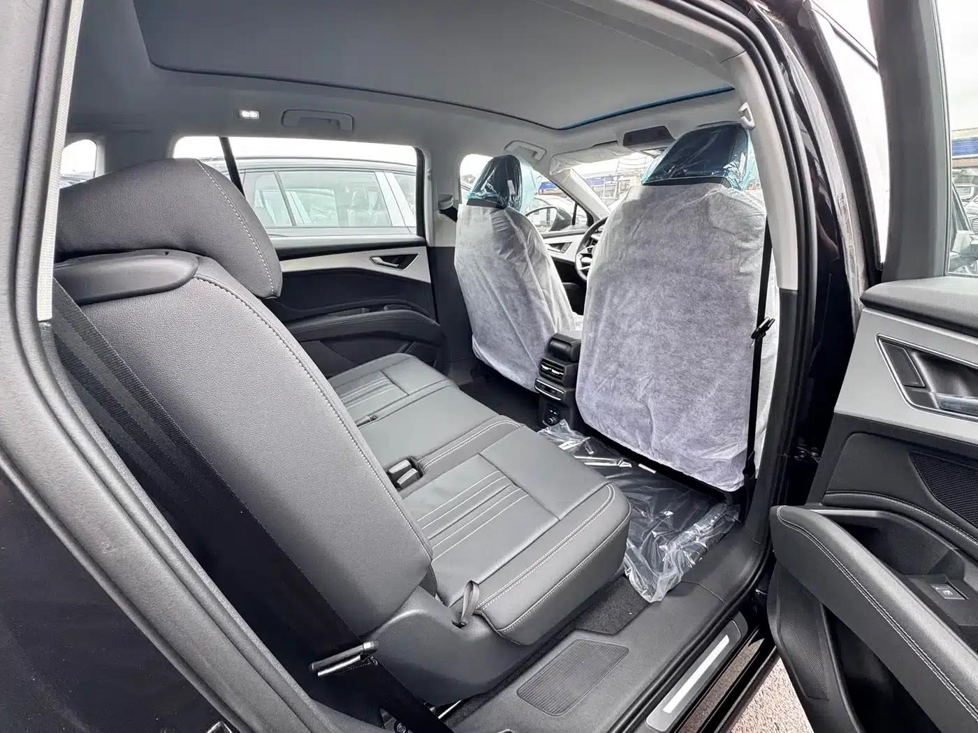Audi Q5 e-tron 2023 Model 40 e-tron Shining Edition - Premium Outfit — миниатюра 13