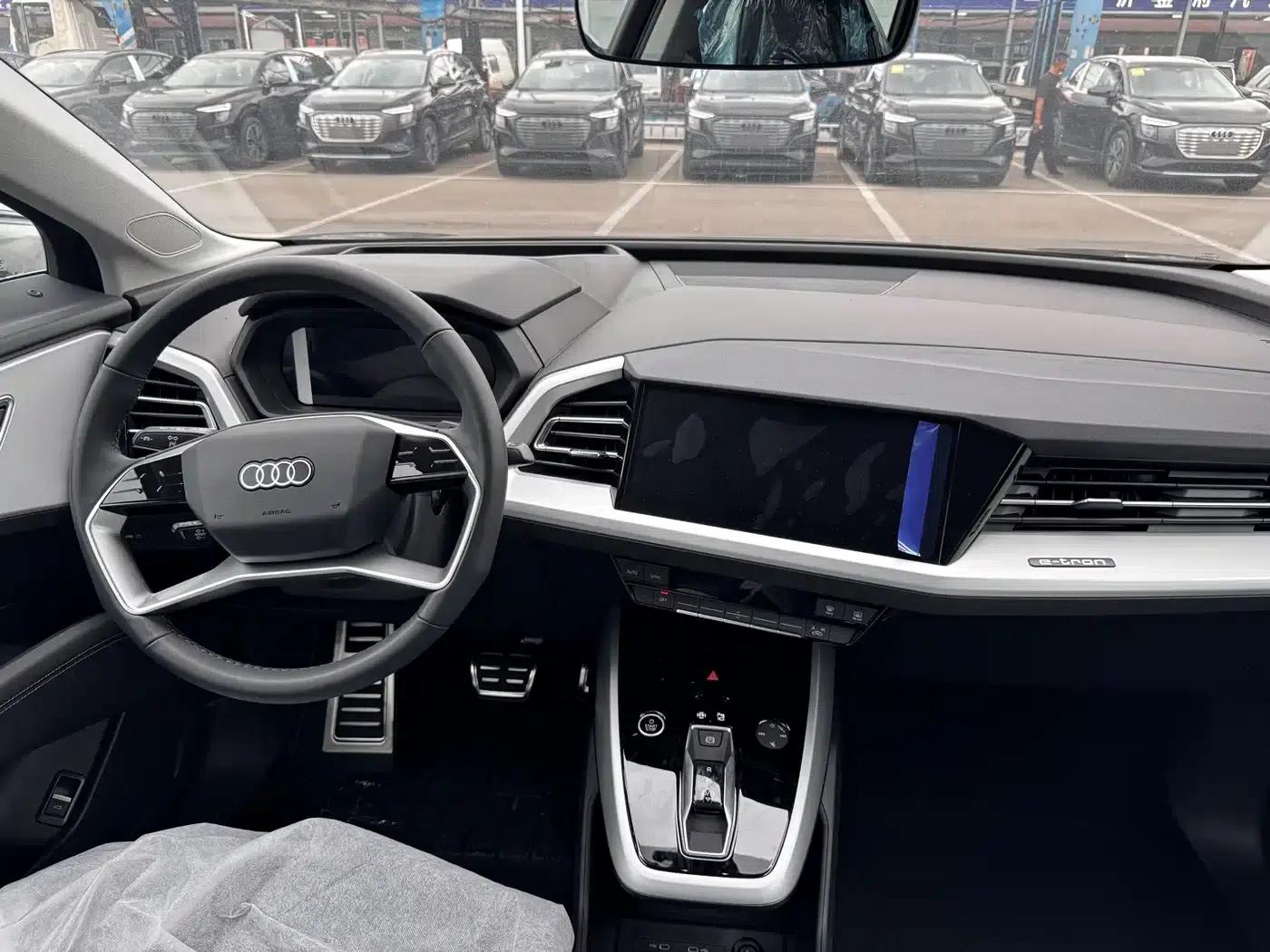 Audi Q5 e-tron 2023 Model 40 e-tron Shining Edition - Premium Outfit — миниатюра 14