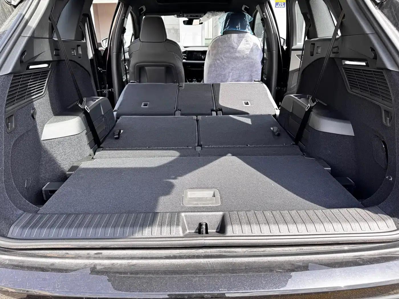 Audi Q5 e-tron 2023 Model 40 e-tron Shining Edition - Premium Outfit — миниатюра 15