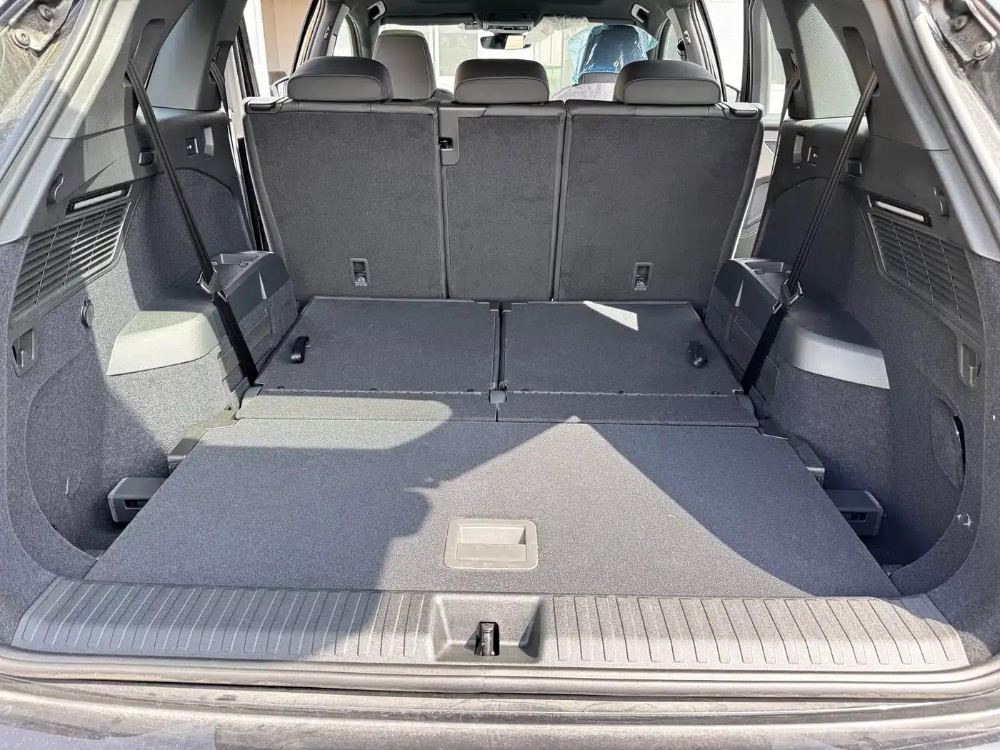 Audi Q5 e-tron 2023 Model 40 e-tron Shining Edition - Premium Outfit — миниатюра 16