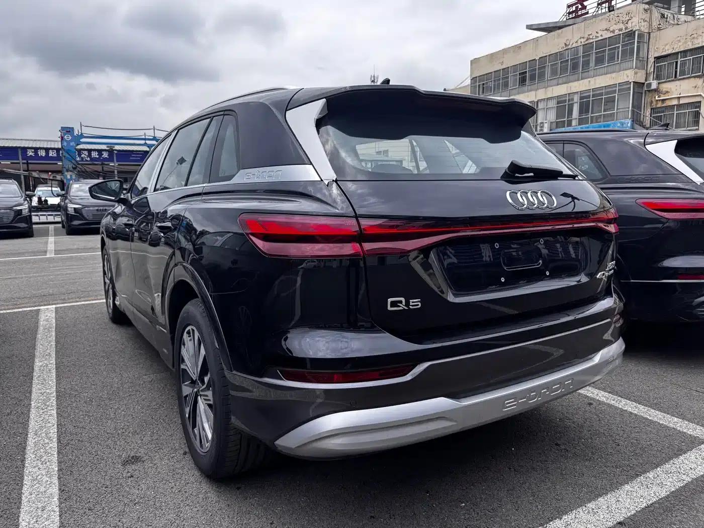 Audi Q5 e-tron 2023 Model 40 e-tron Shining Edition - Premium Outfit — миниатюра 6