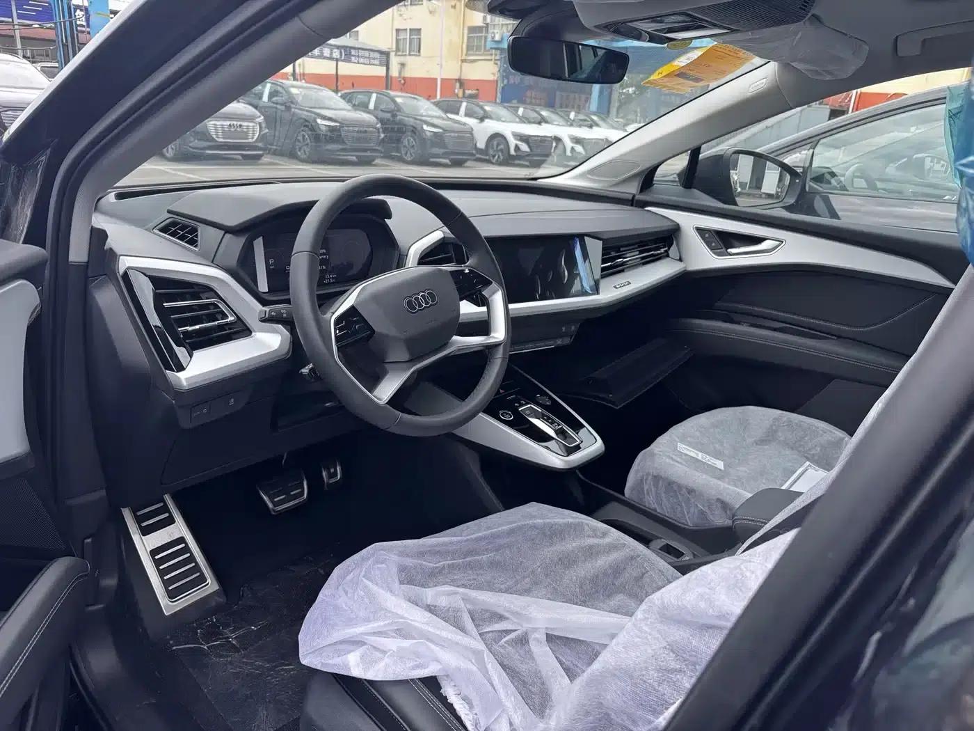 Audi Q5 e-tron 2023 Model 40 e-tron Shining Edition - Premium Outfit — миниатюра 8