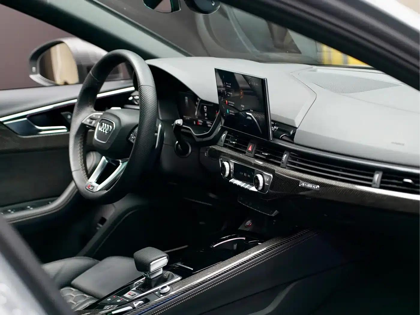 2022 Audi RS4 Avant Dark Gold Edition — миниатюра 16