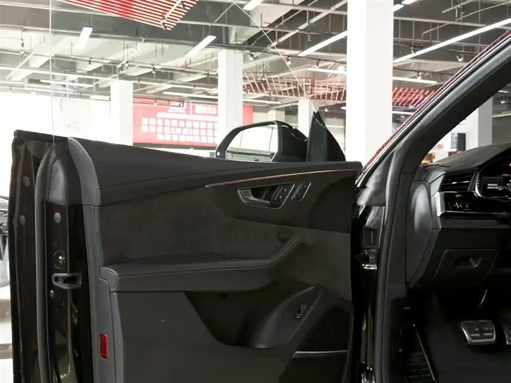 2022 Audi RS Q8 4.0T — миниатюра 23