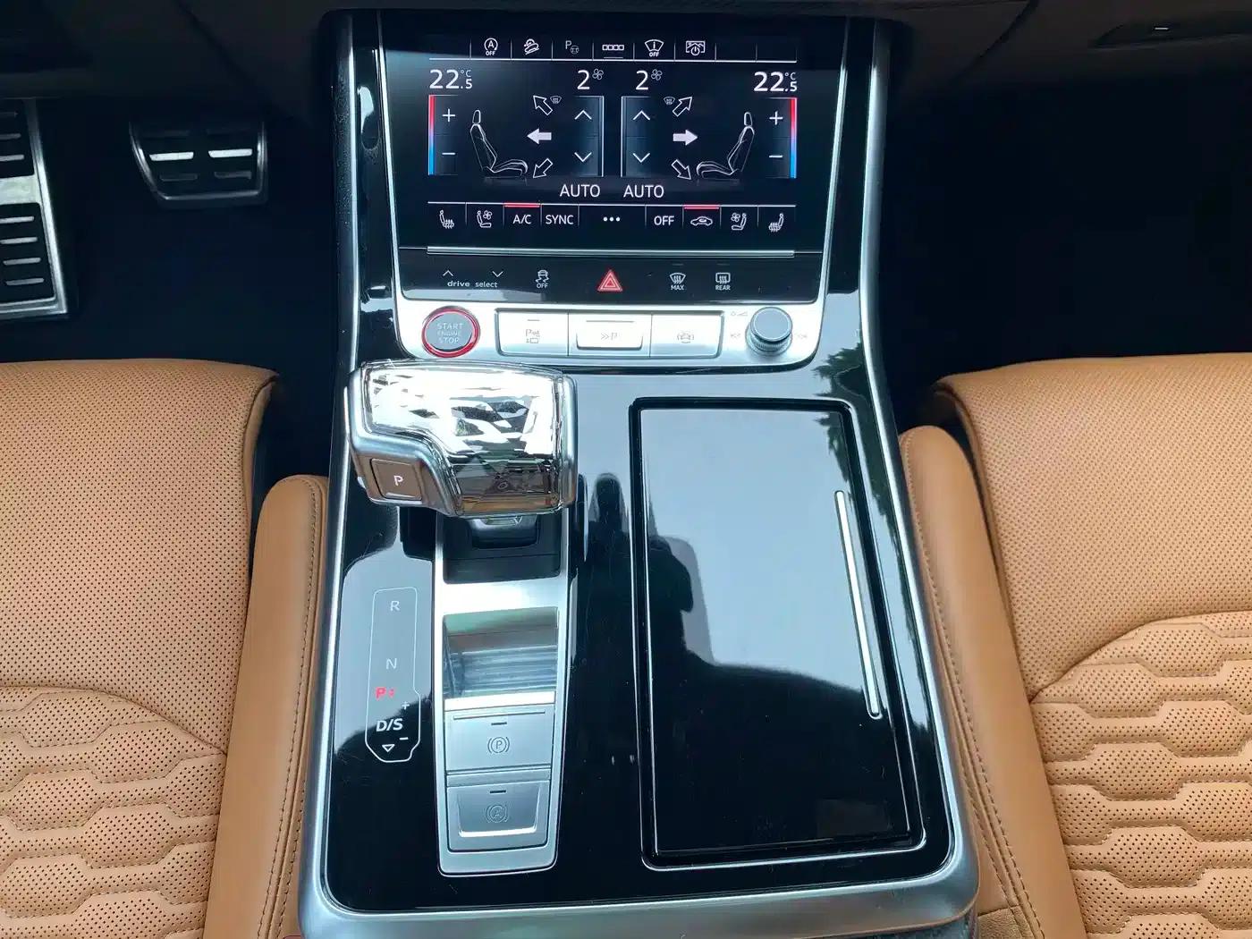 2022 Audi RS Q8 4.0T — миниатюра 13
