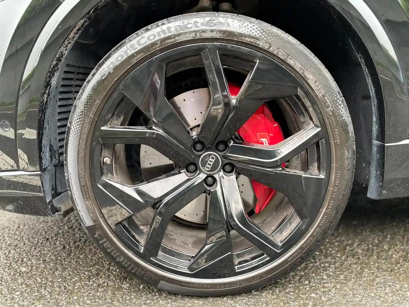 2022 Audi RS Q8 4.0T — миниатюра 25
