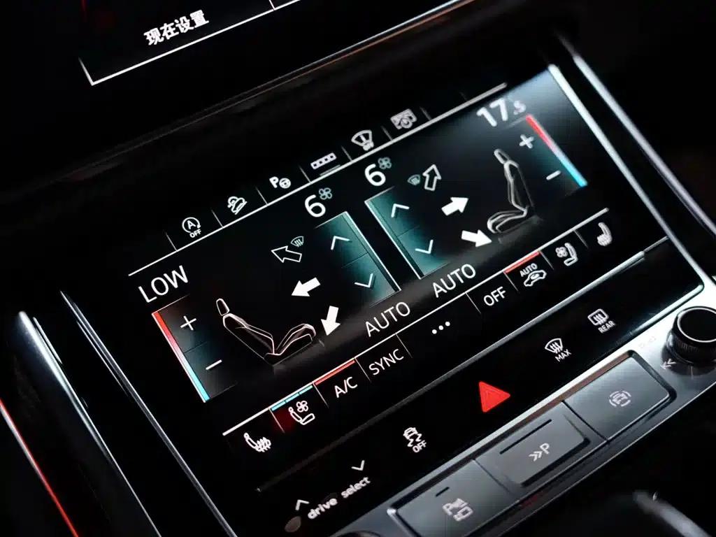 2022 Audi RS Q8 4.0T — миниатюра 12