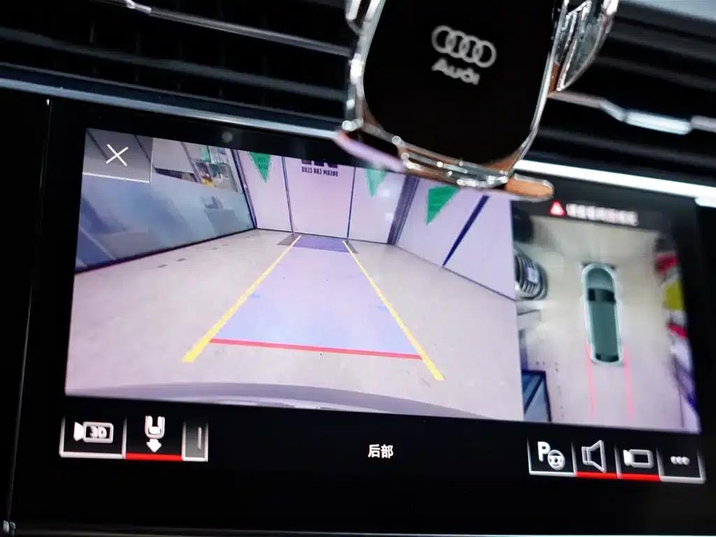 2022 Audi RS Q8 4.0T — миниатюра 13