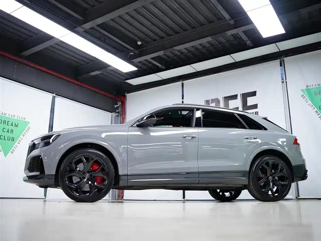 2022 Audi RS Q8 4.0T — миниатюра 23