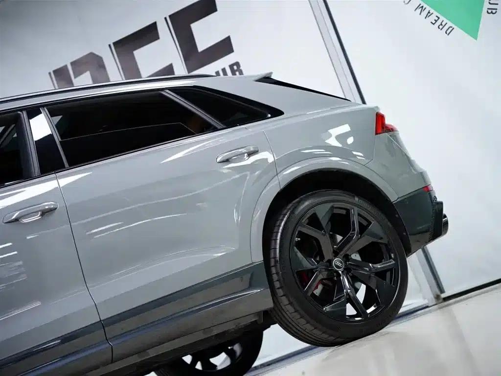 2022 Audi RS Q8 4.0T — миниатюра 24