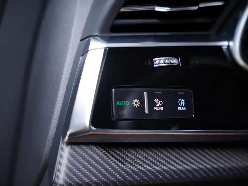 2022 Audi RS Q8 4.0T — миниатюра 34