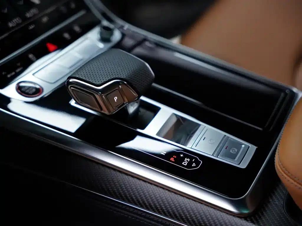 2022 Audi RS Q8 4.0T — миниатюра 38