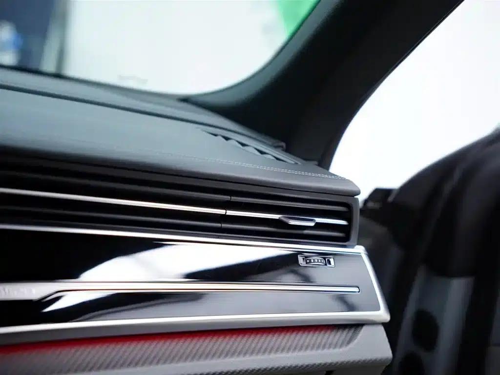 2022 Audi RS Q8 4.0T — миниатюра 54