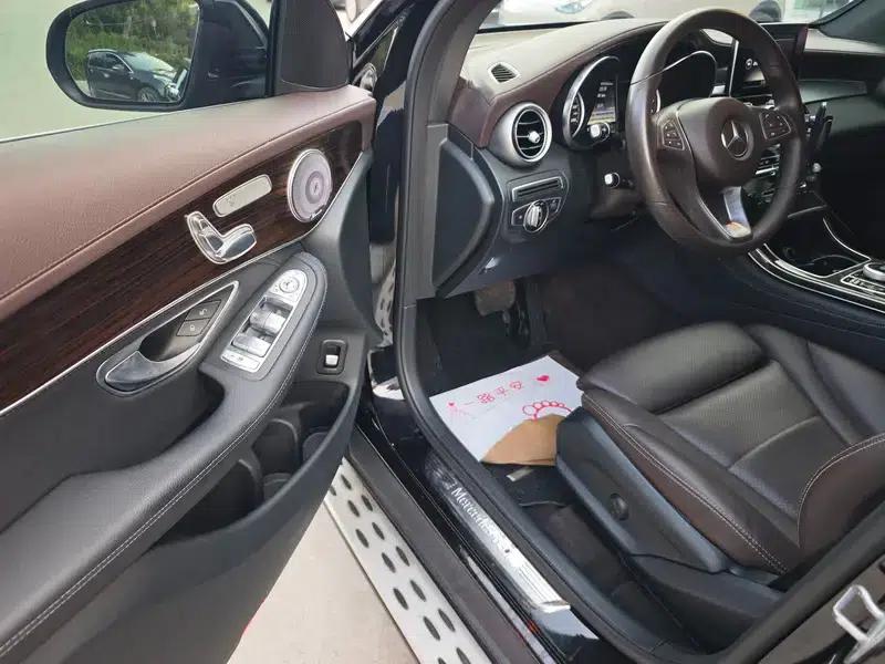 2017 Mercedes-Benz GLC 260 4MATIC Dynamic — миниатюра 19