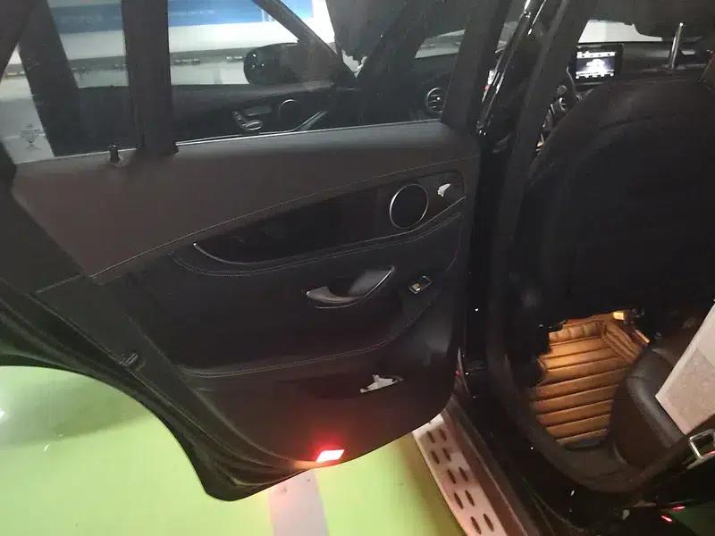 2018 Mercedes-Benz GLC 260 4MATIC Luxury — миниатюра 17