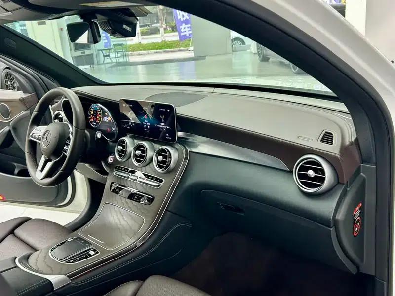 2020 Mercedes-Benz GLC Facelift: GLC 260 L 4MATIC Dynamic — миниатюра 14