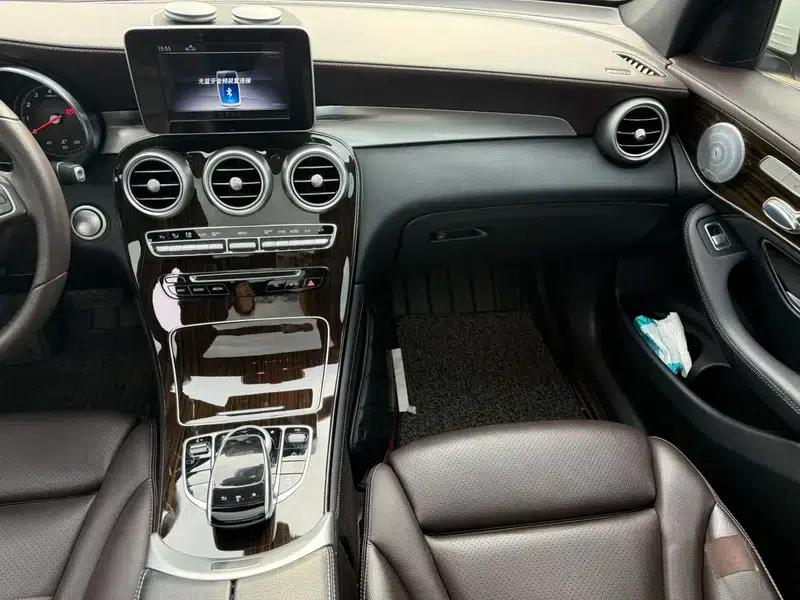 2018 Mercedes-Benz GLC Facelift: GLC 260 4MATIC Luxury — миниатюра 9