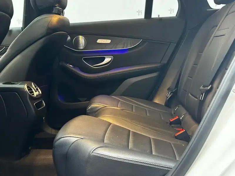 2020 Mercedes-Benz GLC 260 L 4MATIC Luxury — миниатюра 16