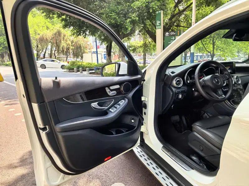 2017 Mercedes-Benz GLC 260 4MATIC Luxury — миниатюра 16