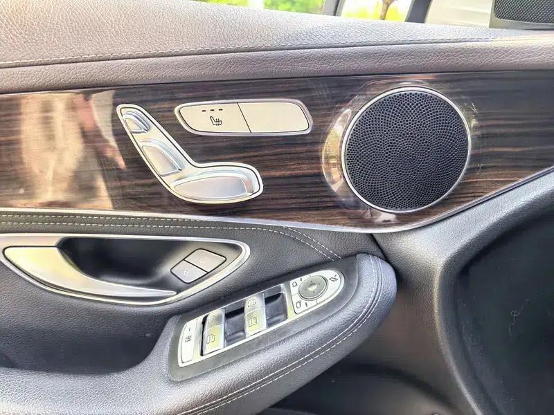 2017 Mercedes-Benz GLC 260 4MATIC Luxury — миниатюра 17