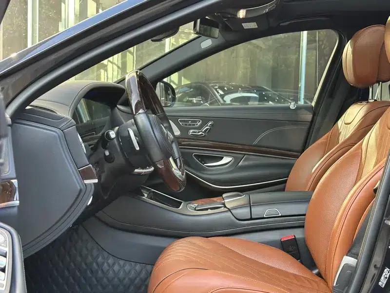 Maybach S-Class 2020 S 450 4MATIC Collector's Edition — миниатюра 17