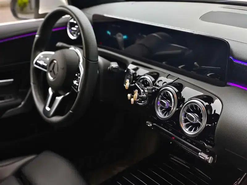 2021 Mercedes-Benz A-Class A 200 L Sport Sedan Dynamic Edition — миниатюра 8
