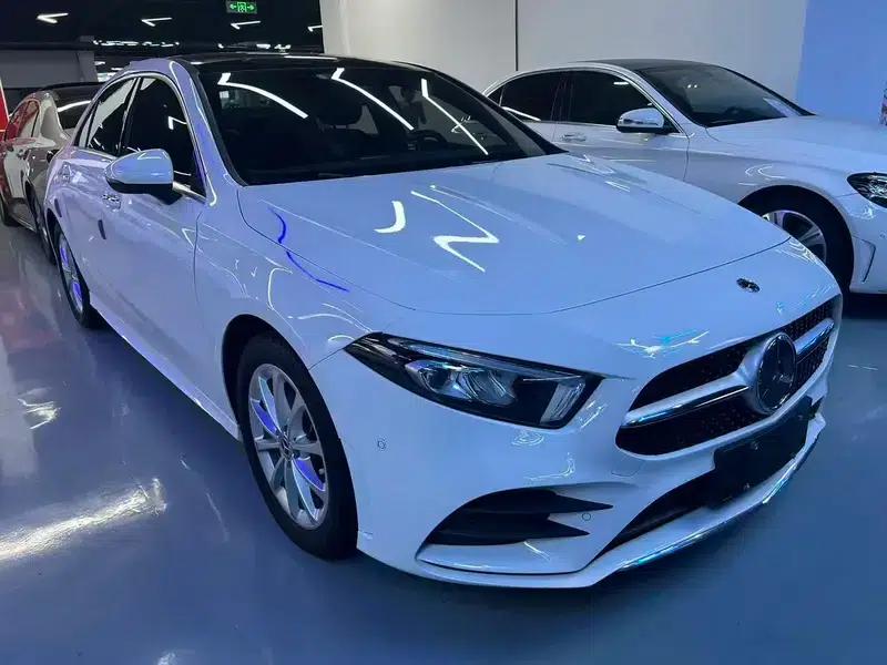 Mercedes-Benz A-Class 2019 A 200 L Sport Sedan First Edition — миниатюра 3