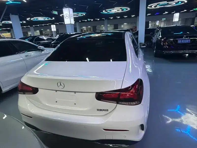 Mercedes-Benz A-Class 2019 A 200 L Sport Sedan First Edition — миниатюра 5