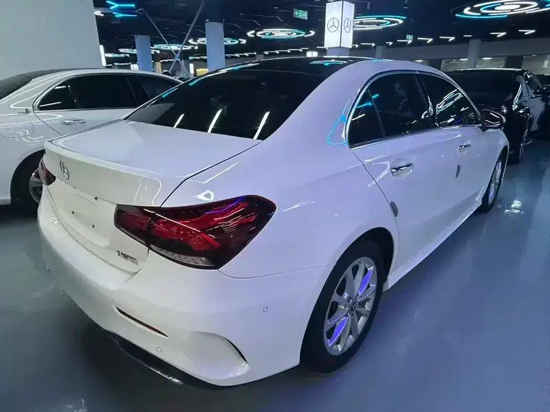Mercedes-Benz A-Class 2019 A 200 L Sport Sedan First Edition — миниатюра 6