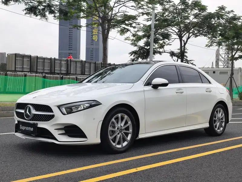 2022 Mercedes-Benz A-Class A 200 L Sport Sedan Dynamic Edition — миниатюра 1