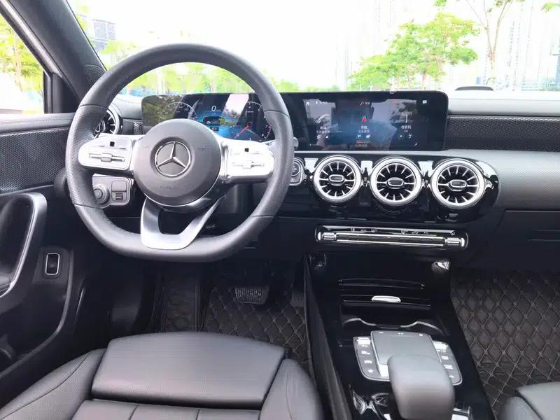 2022 Mercedes-Benz A-Class A 200 L Sport Sedan Dynamic Edition — миниатюра 17