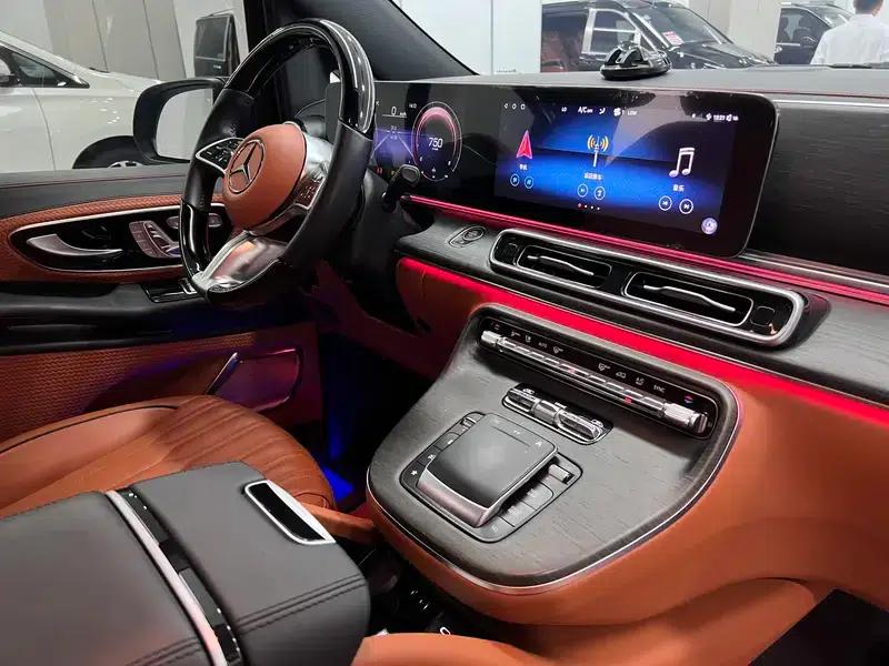Vito 2020 2.0T Business Edition 7-seater — миниатюра 17