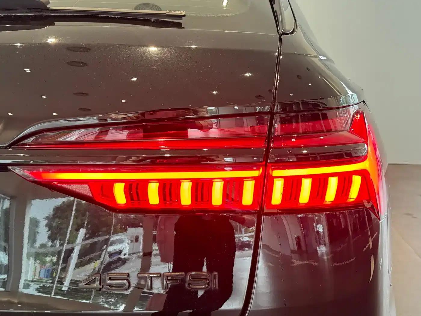 2021 Audi A6 Imported Model Avant 45 TFSI Dynamic Edition — миниатюра 13