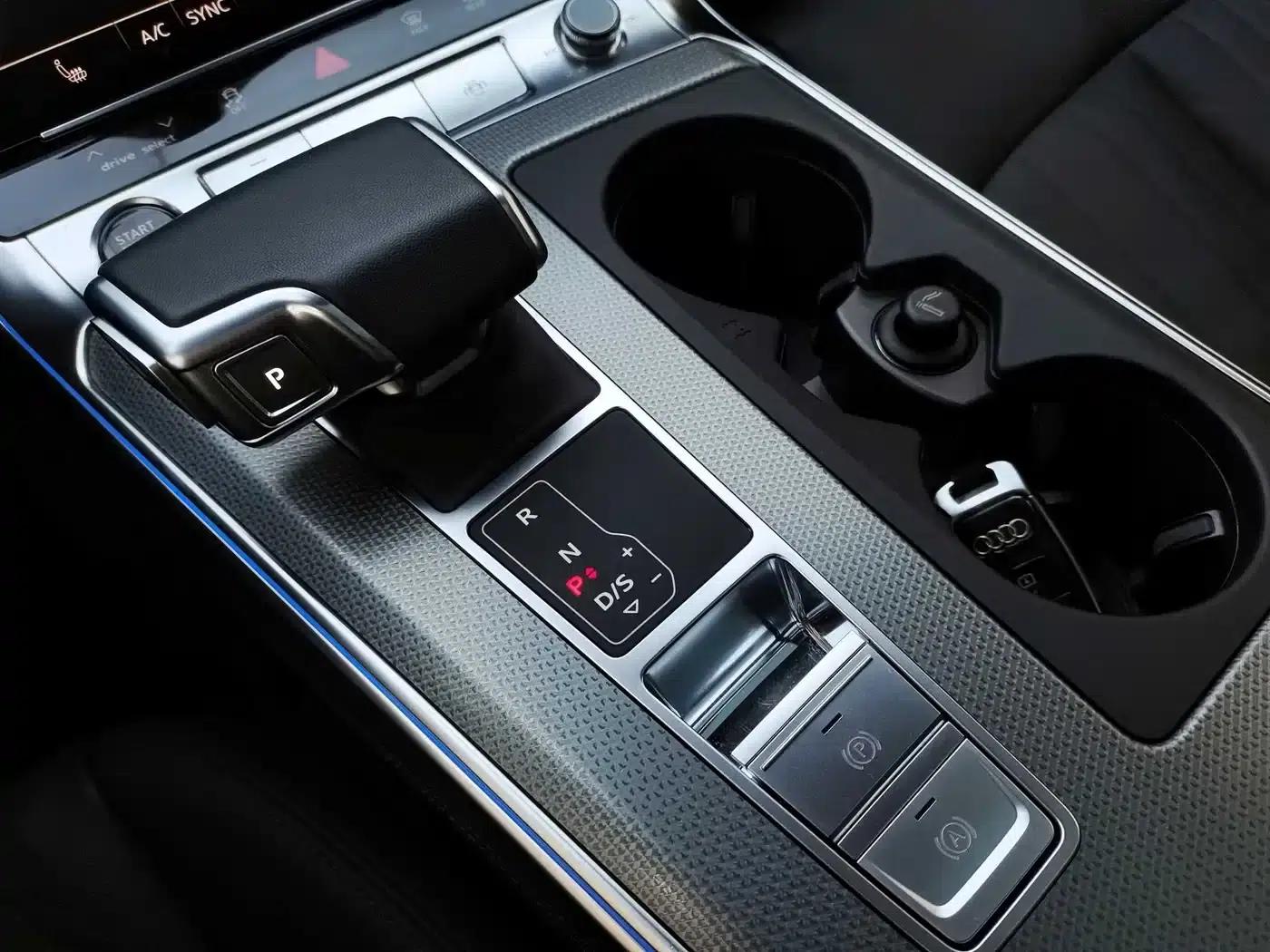 2022 Audi A6 (Imported) allroad quattro Explorer 55 TFSI Premium Off-Road Model — миниатюра 12