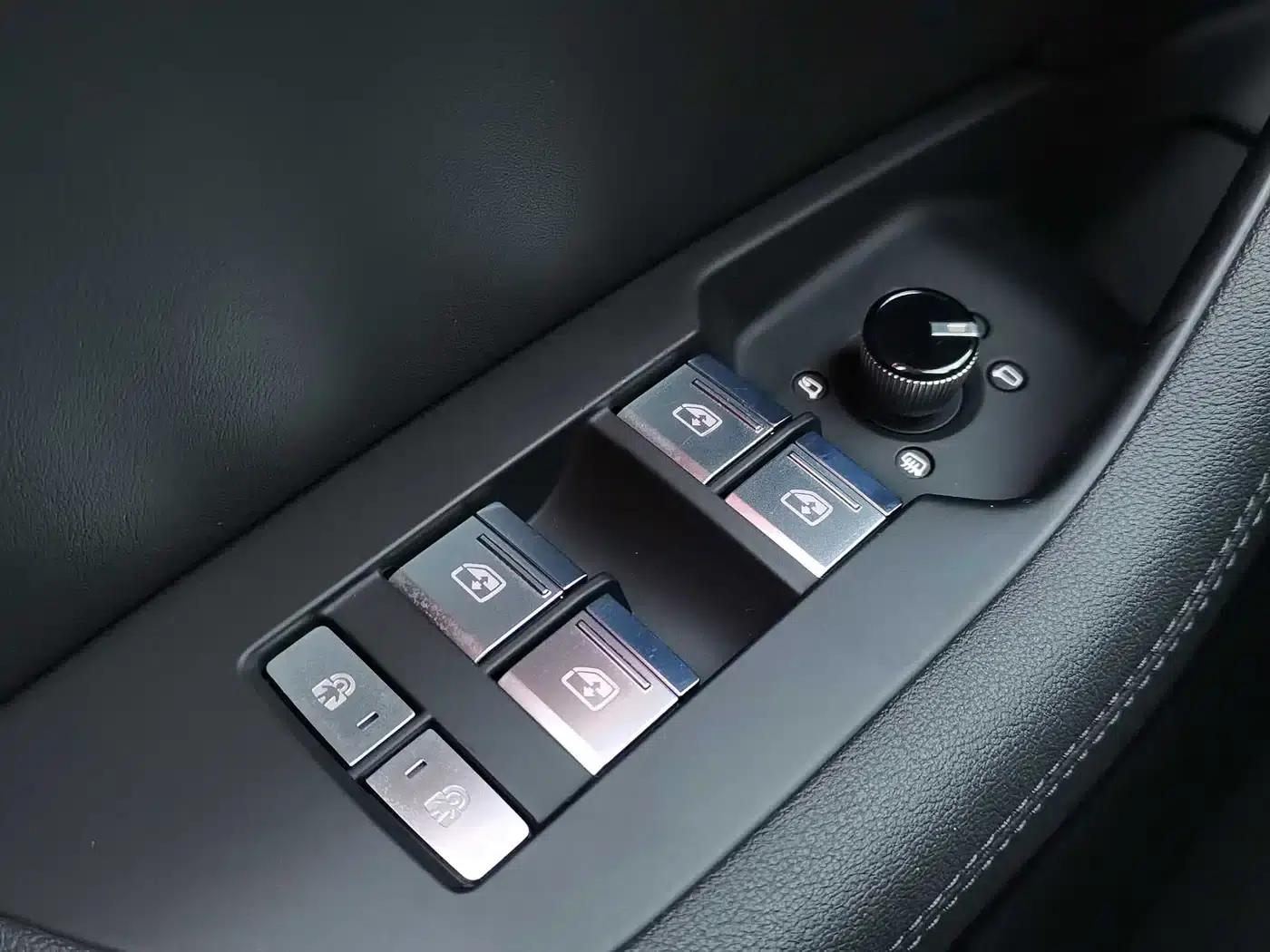 2022 Audi A6 (Imported) allroad quattro Explorer 55 TFSI Premium Off-Road Model — миниатюра 14