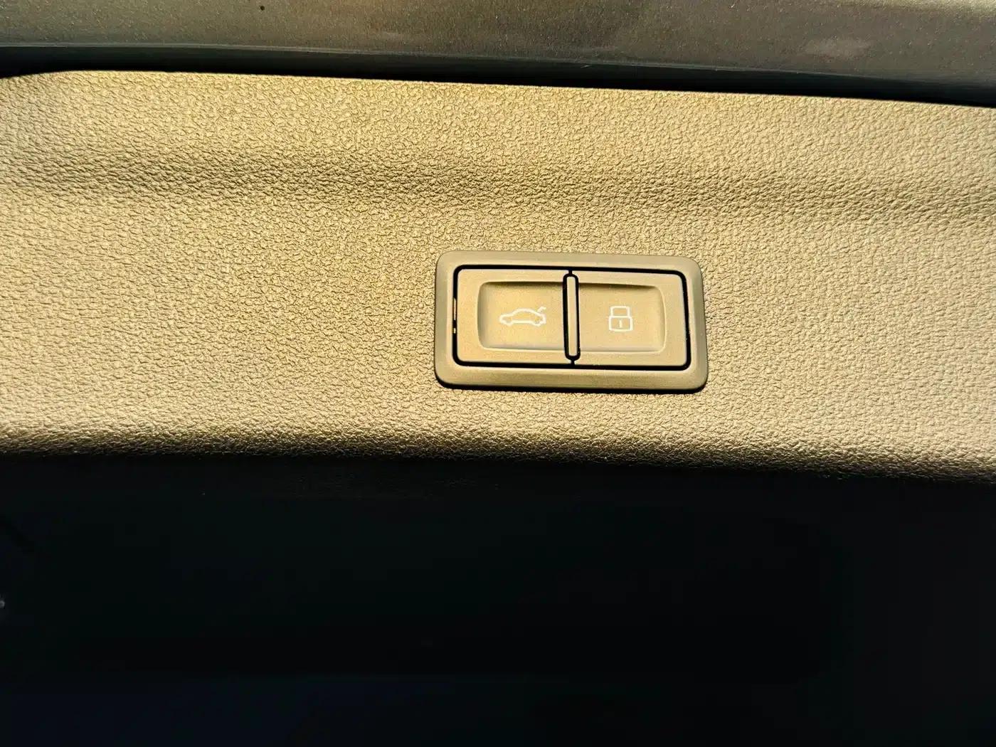 2021 Audi A6 (Imported) allroad quattro Explorer 55 TFSI Premium Off-Road Model — миниатюра 13