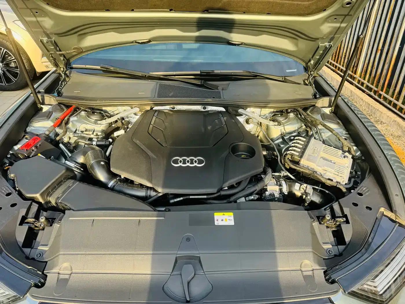 2021 Audi A6 (Imported) allroad quattro Explorer 55 TFSI Premium Off-Road Model — миниатюра 3