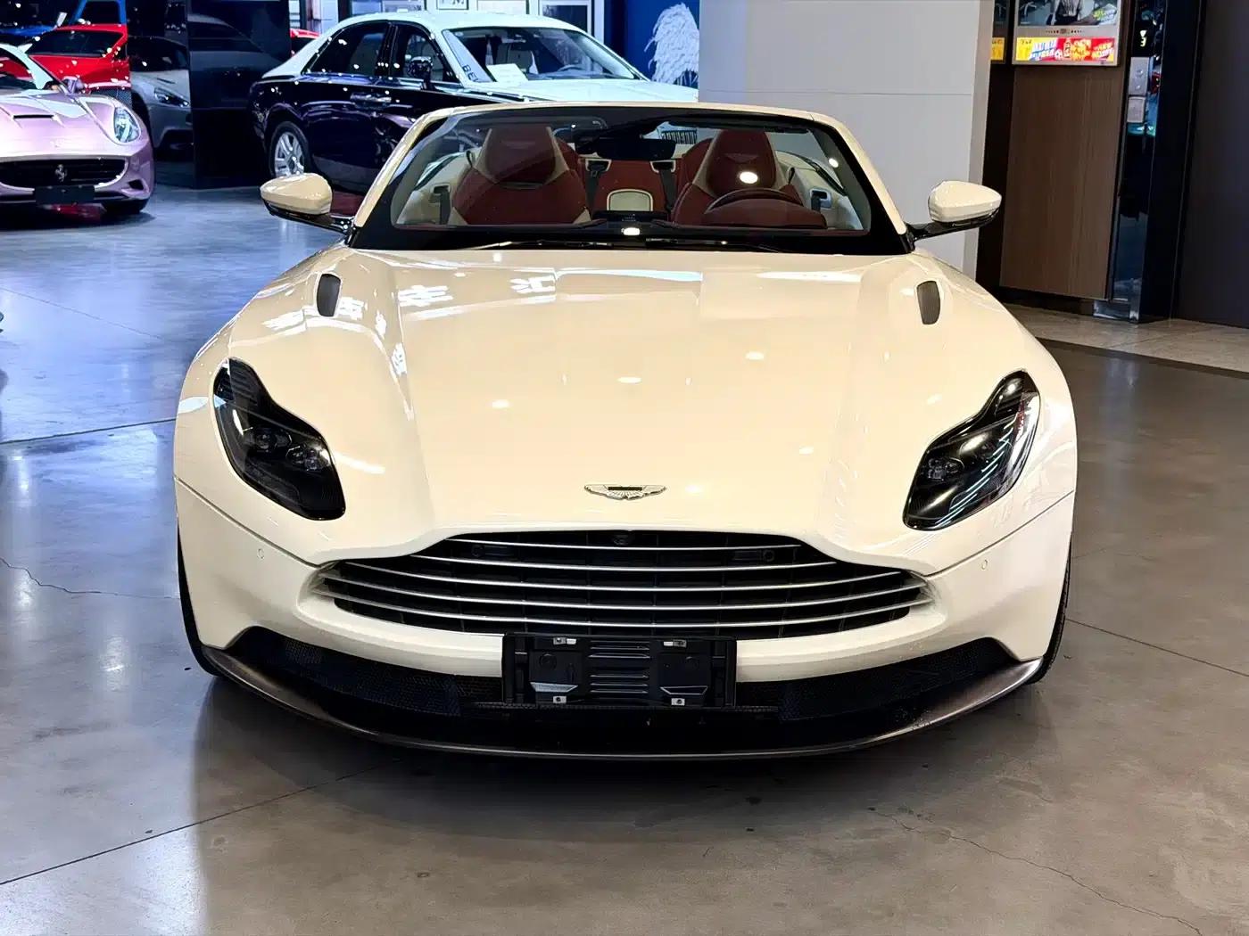 Aston Martin DB11 2019 4.0T V8 Volante — миниатюра 2