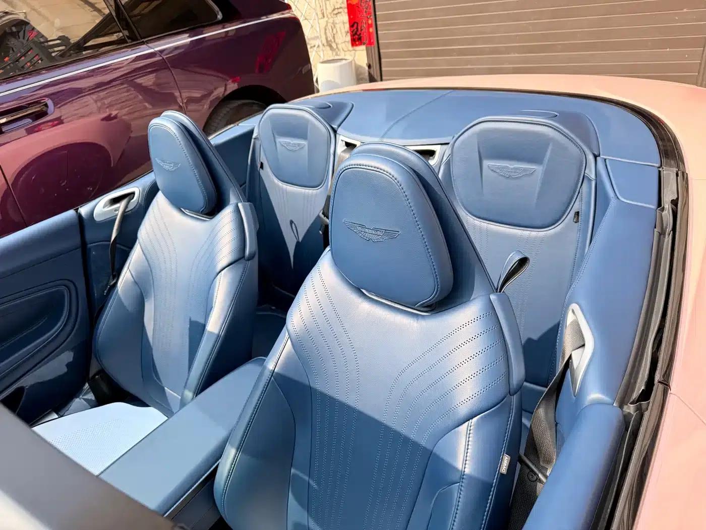 Aston Martin DB11 2020 4.0T V8 Volante — миниатюра 10