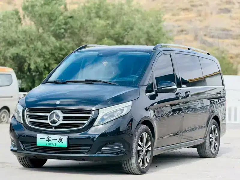 Mercedes-Benz V-Class 2016 V 260 Premium Edition — миниатюра 1