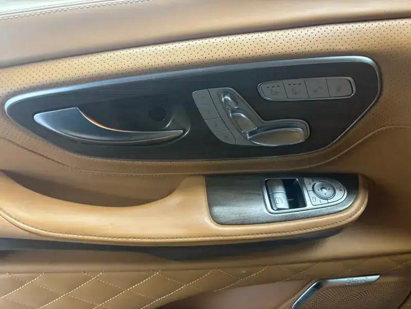 Mercedes-Benz V-Class 2021 V 260 L Long Wheelbase Luxury Edition — миниатюра 13